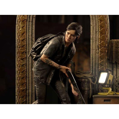 Фигурка из игры The Last of Us Part II - Элли Ultimate Premium Masterline